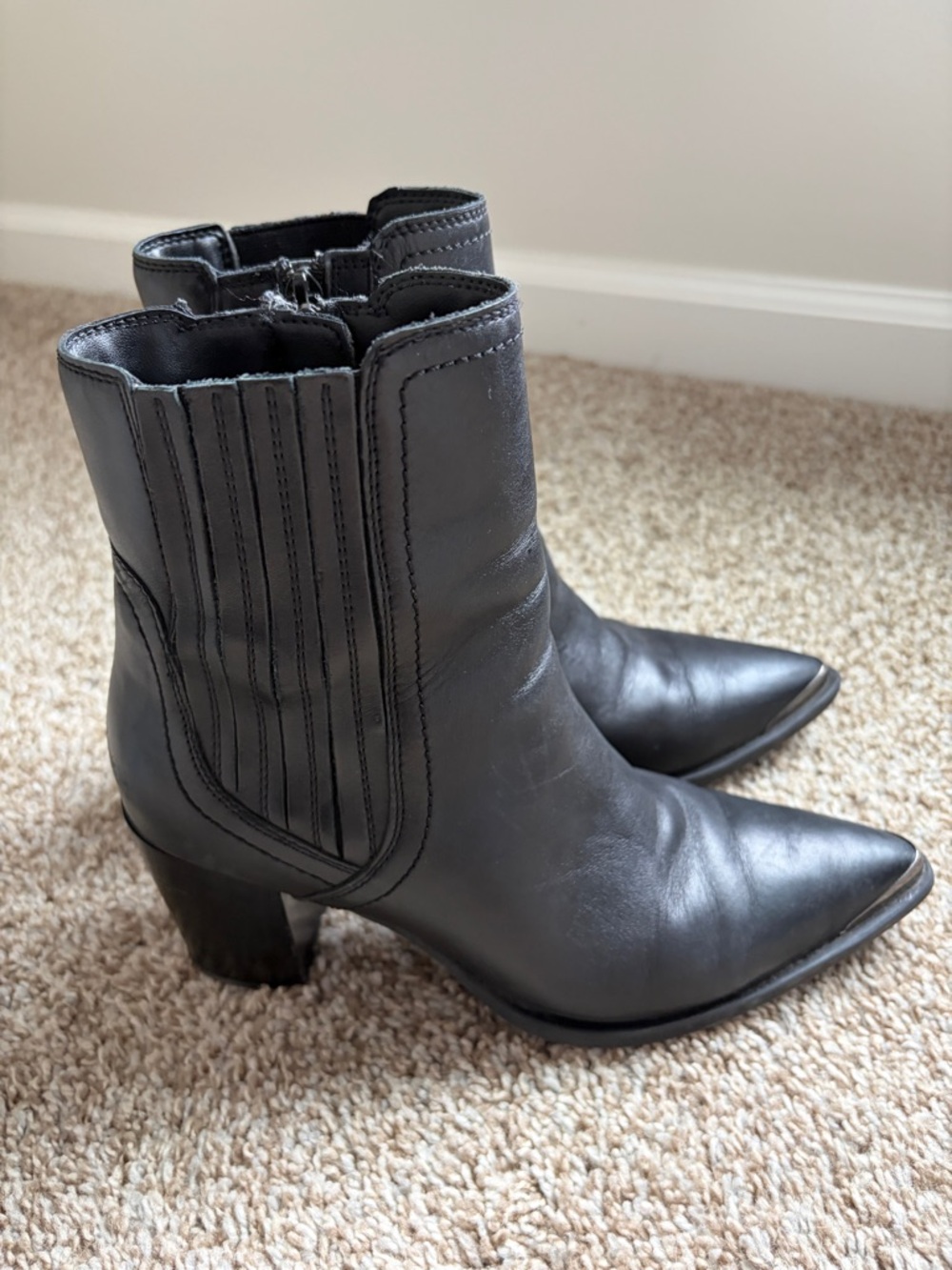 Women's Black Pointed Toe Leather Ankle Boot